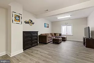 3134 Fieldstone Ct, Garnet Valley, PA 19060 - Photo 5