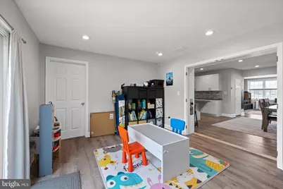 711 Hedgerow Drive, Broomall, PA 19008 - Photo 11