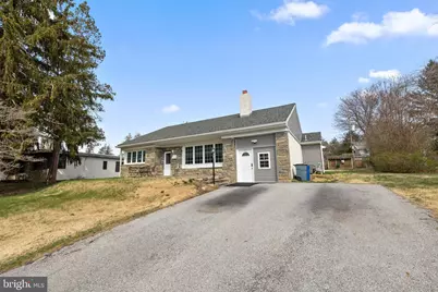 711 Hedgerow Drive, Broomall, PA 19008 - Photo 1