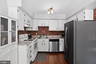 5200 Hilltop Dr, Brookhaven, PA 19015 - Photo 15