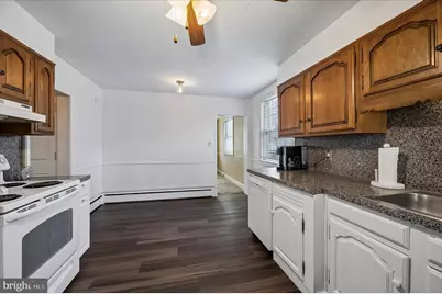 5239 Arrowhead Lane, Drexel Hill, PA 19026 - Photo 9