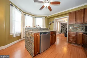 240 Wadas Ave, Upper Darby, PA 19082 - Photo 21