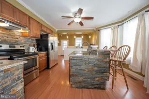 240 Wadas Ave, Upper Darby, PA 19082 - Photo 17