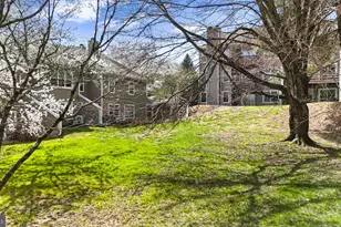345 Danbury Ln, Glen Mills, PA 19342 - Photo 23