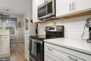 345 Danbury Ln, Glen Mills, PA 19342 - Photo 9