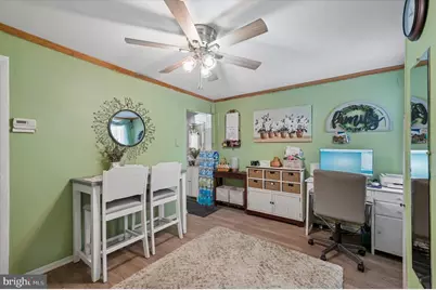 18 W 3rd Street, Marcus Hook, PA 19061 - Photo 7