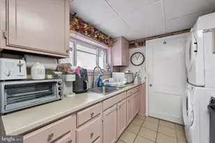 18 W 3rd St, Marcus Hook, PA 19061 - Photo 19