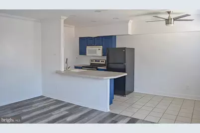 1 Radnor Drive #E4, Newtown Square, PA 19073 - Photo 9