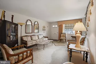 2430 Stoneybrook Ln, Drexel Hill, PA 19026 - Photo 3