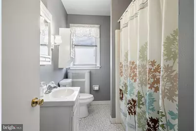 220 W Albemarle Avenue, Lansdowne, PA 19050 - Photo 23