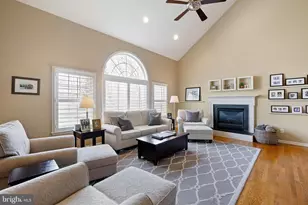 26 Woodside Farm Dr, Garnet Valley, PA 19060 - Photo 43