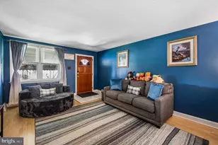 1012 Windsor Rd, Collingdale, PA 19023 - Photo 7