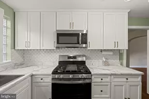 335 Abbey Terrace, Drexel Hill, PA 19026 - Photo 5