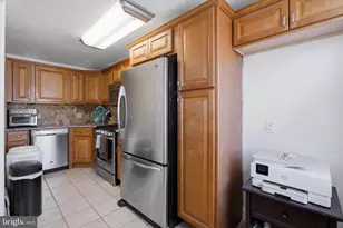 535 Seven Oaks Dr, Clifton Heights, PA 19018 - Photo 11