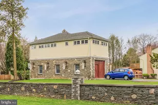 217 N Providence Rd, Wallingford, PA 19086 - Photo 1