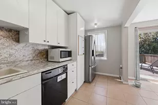 950 Taylor Dr, Folcroft, PA 19032 - Photo 7