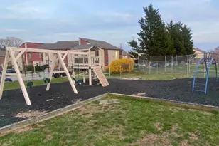 5200 Hilltop Dr, Brookhaven, PA 19015 - Photo 17