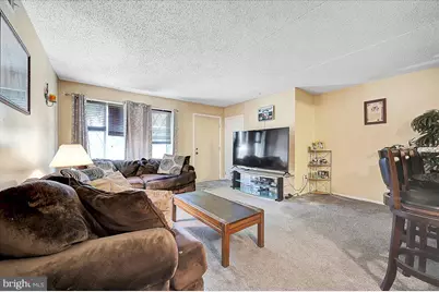 5200 Hilltop Drive #V6, Brookhaven, PA 19015 - Photo 5