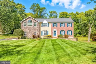 76 Colonial Cir, Thornton, PA 19373 - Photo 1