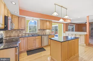 76 Colonial Cir, Thornton, PA 19373 - Photo 9