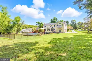 76 Colonial Cir, Thornton, PA 19373 - Photo 7