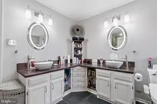 4050 Yorktown Dr, Upper Chichester, PA 19061 - Photo 19