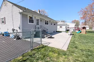 2387 2nd Ave, Upper Chichester, PA 19061 - Photo 35