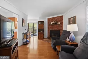 8 Summit Dr, Bryn Mawr, PA 19010 - Photo 9