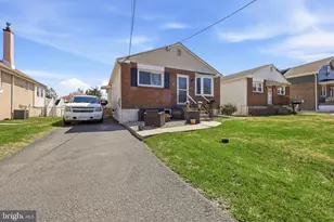 129 E Maple Ave, Brookhaven, PA 19015 - Photo 3