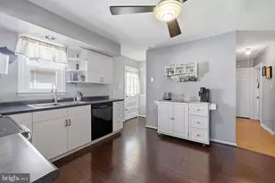 129 E Maple Ave, Brookhaven, PA 19015 - Photo 1