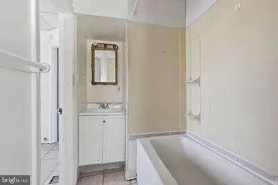 909 Springfield Road #D, Darby, PA 19023 - Photo 15