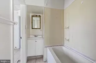 909 Springfield Rd, Darby, PA 19023 - Photo 15