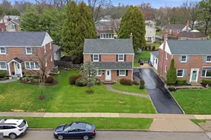 2609 Ashwood Dr, Havertown, PA 19083 - Photo 3