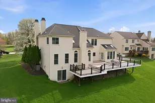 3 Honeysuckle Ln, Broomall, PA 19008 - Photo 7