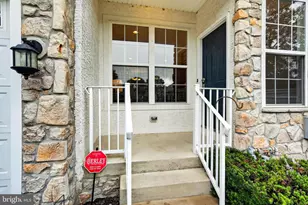 24 Portsmouth Cir, Glen Mills, PA 19342 - Photo 3