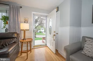 8 Grove Ln, Broomall, PA 19008 - Photo 5