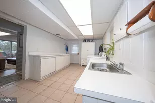 8 Grove Ln, Broomall, PA 19008 - Photo 37