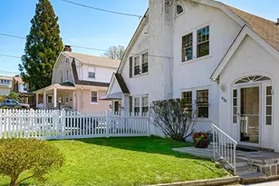 436 St Davids Ave, Wayne, PA 19087 - Photo 3