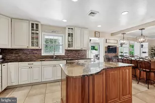 770 Robinhood Rd, Bryn Mawr, PA 19010 - Photo 7