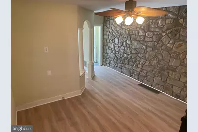 525 Highland Avenue, Chester, PA 19013 - Photo 11