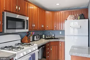 312 Spruce St, Glenolden, PA 19036 - Photo 15