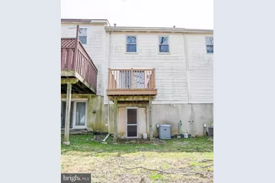 617 Saint Anthony Lane, Upper Darby, PA 19082 - Photo 3