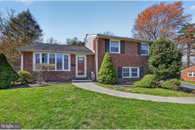 305 Somerset Place, Wallingford, PA 19086 - Photo 1