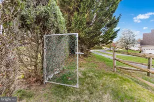 242 N Rolling Rd, Springfield, PA 19064 - Photo 37