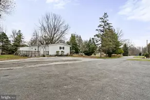 2730 Old Cedar Grove Rd, Broomall, PA 19008 - Photo 9