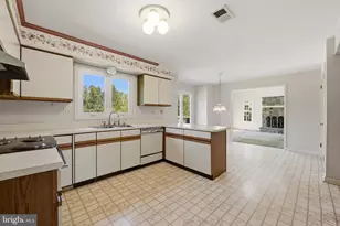 1 Glen Meadow Dr, Glen Mills, PA 19342 - Photo 17