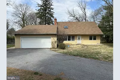 527 Cherry Lane, Lansdowne, PA 19050 - Photo 1