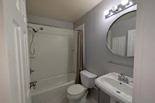 100 Glenolden E, Glenolden, PA 19036 - Photo 25