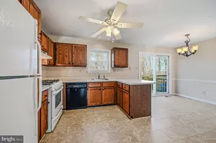 94 Victoria Dr, Aston, PA 19014 - Photo 9