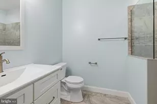 714 Creekside Dr, Brookhaven, PA 19015 - Photo 13